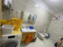 Shitet apartament 4+1+3 kamez ( Prane Bashkis  ) 