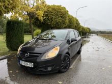 Opel Corsa 1.4 benzin  -  AUTOMATIK - rks 9 muj