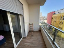 JEPET APARTAMENT 3+1+2 ME QIRA TEK RRUGA E PORTIT NE DURRES!