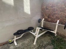 Shiten dy banka gjoksi  shufra me 60 kg pesh