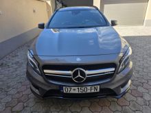 Shes Mercedes GLA 45 AMG