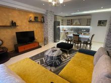 🏠 Shitet Apartament 2+1 – Përballë Stadiumit “Air Albania”