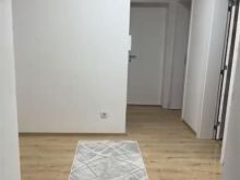 BANES ME QIRA NE LAGJEN AMINA MITROVIC 96m2 E MOBILUAR KOMP