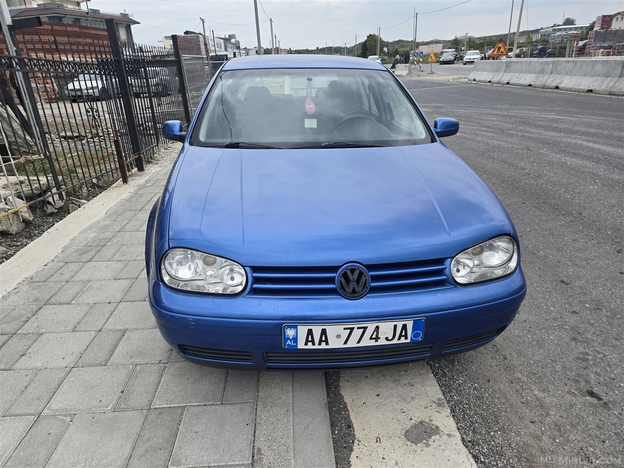 GOLF 4