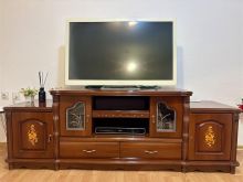 Kauqa salloni, tavoline mesi , komode per TV