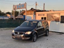 Shitet Touran 1.9Tdi naft manual me Dogan Super Gjendje‼️