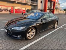 Tesla Model S 85