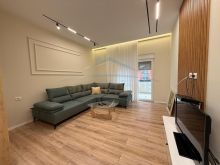 0694738665 Shitet, Apartament 2+1+2, Ali Demi, Tiranë.