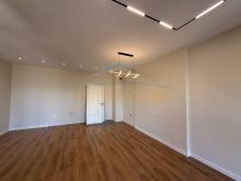 Shitet apartament 2+1+2+post parkimi Bulevardi i Ri