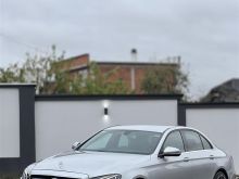 MERCEDES E220 2017