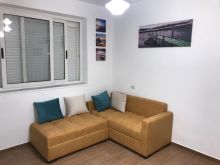 🏡 Shitet Garsoniere – Rruga Ferid Xhajko, pranë Stacionit t