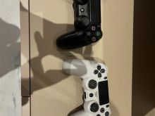Shitet sony 4 i ardhur nga gjermania me 2 gjostika dhe 5 loj