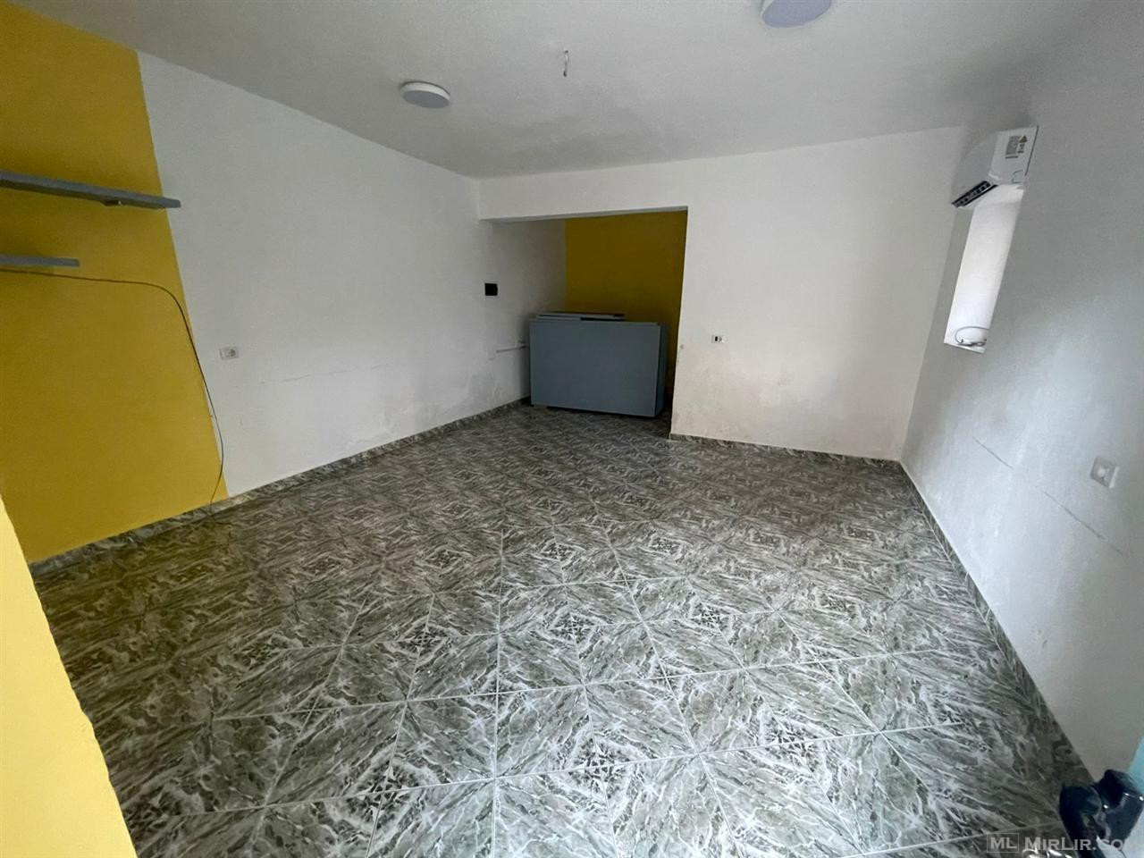 JEPET ME QIRA AMBJENT BIZNESI NE QENDER TE SARANDES - thumbnail 3