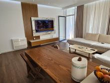 🏙️ Shitet Apartament 3+1+2 – Bulevardi i Ri, Tiranë