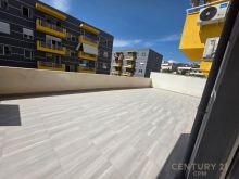 Apartament 2+1+2 Për Shitje në Shkoze