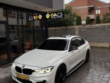 BMW 320D F30 PACK M PERFORMANCE  “LOOK”