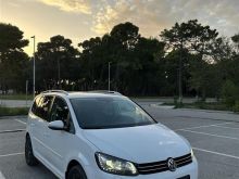 VW TOURAN 1.6 NAFTE AUTOMATIKE 2011