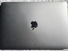 Apple MacBook Air 13” (M1, 2020) — Gjendje Shumë e Mirë