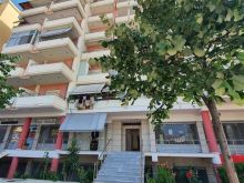Studio e Mobiluar dhe Gati për Airbnb/Qira Afatgjata – Qendë