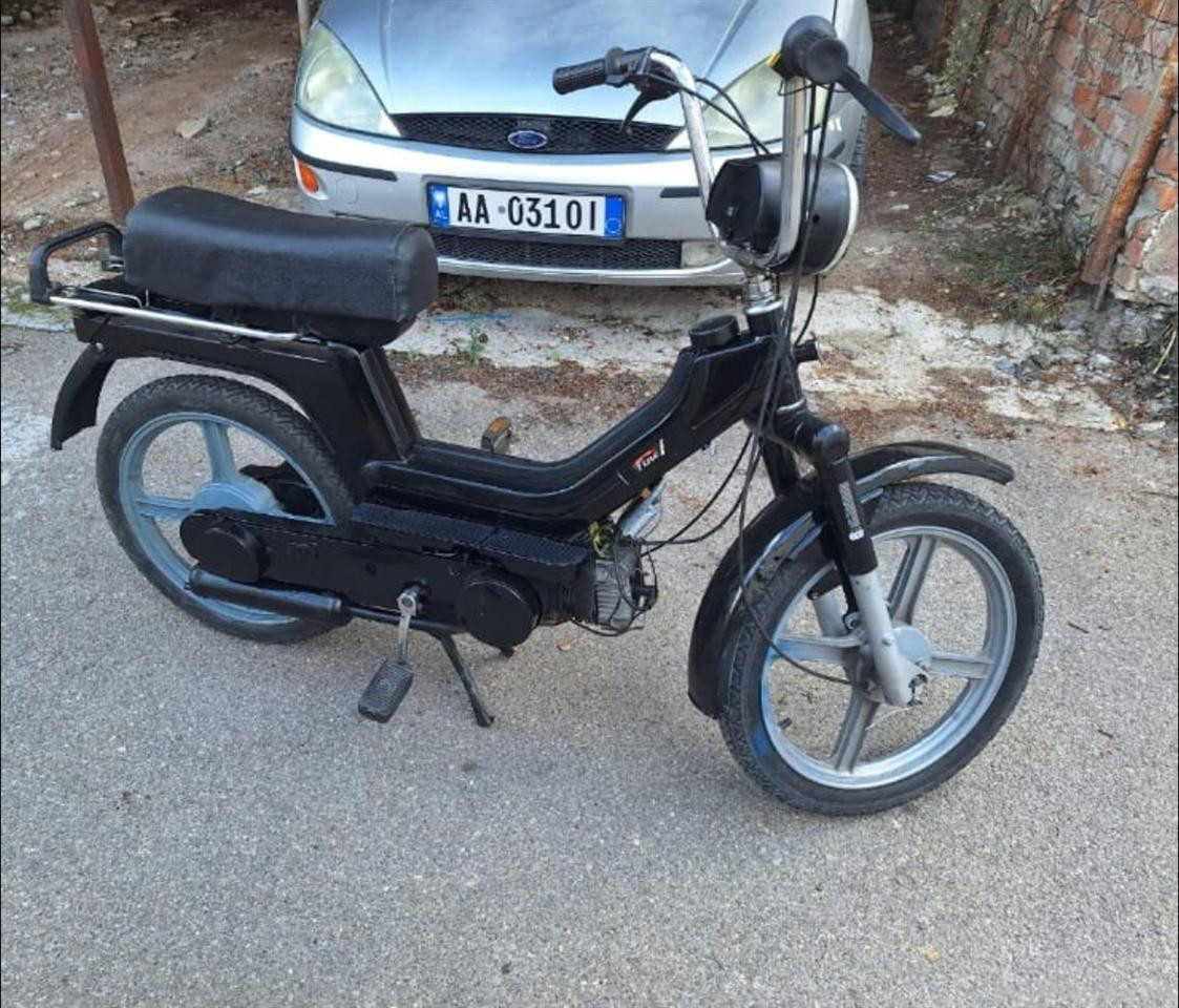piagio si tirane