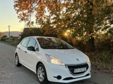 Pezho 208  benzin viti 2015