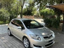 TOYOTA 2.0 AURIS