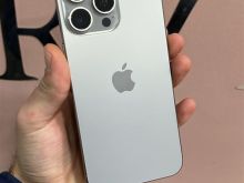 Iphone 15 pro max natural