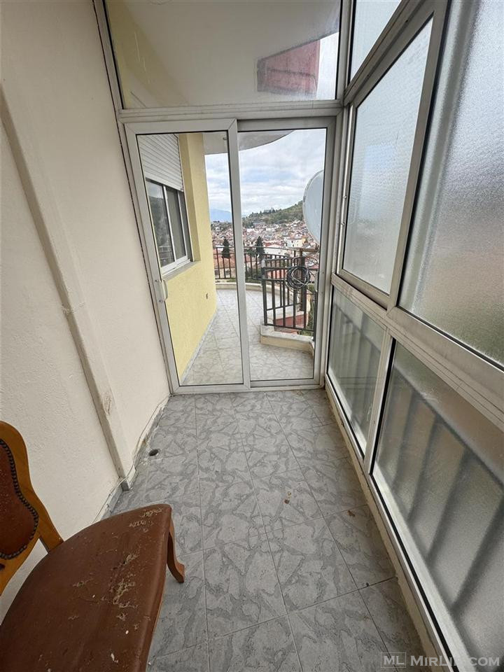 Apartament 1+1 për Qira – Trekëndëshi, Korçë - thumbnail 2