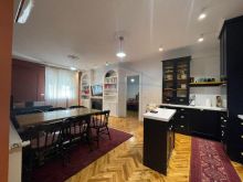 Shitet, Apartament 2+1+2+Post Parkimi, 21 Dhjetori, Tiranë