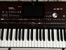 Korg pa700