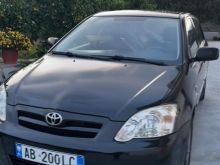 Shitet toyota 4.4 lek i diskutushem
