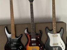 Bass Gitare   Elektrike