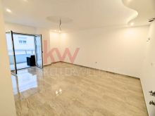 Shitet Apartament 2+1 Ne zemer te Lungomares Vlore