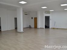 Objekt afarist 800m2 me qira ne Pejton!DELTA