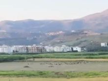 Radhime, Tokë Per Ndertim me %, Mbi Restorant Bojo