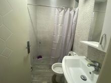 Jepet me qira apartament 1+1 te Rruga Myslym Shyri 