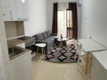 Jepet me qera studio apartament tek Kodra e Diellit/ 300 eur