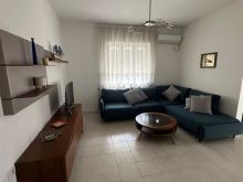 Jepet me qera apartament 2+1 tek Pazari i ri!