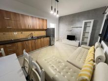 0698244160 JAPIM ME QIRA APARTAMENT 2+1, PRANE MUZEUMIT DURR