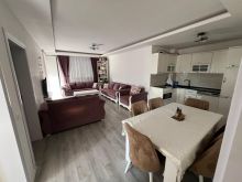 Banes 3 dhomeshe me qira me 90m2 perball Hotel Sonomes