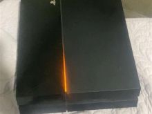 Shes ps4 me 2 kontrollera dhe 3 loja