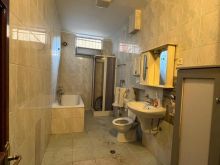 Jepet me qira Apartament 2+1 ne Bllok per zyra/ 1000 euro