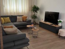 JEPET ME QERA APARTAMENT 2+1 \"TE KAFE FLORA,RRUGA E DURRESIT
