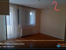 Ofrohet zyra 75m2 me Qira në Qendër