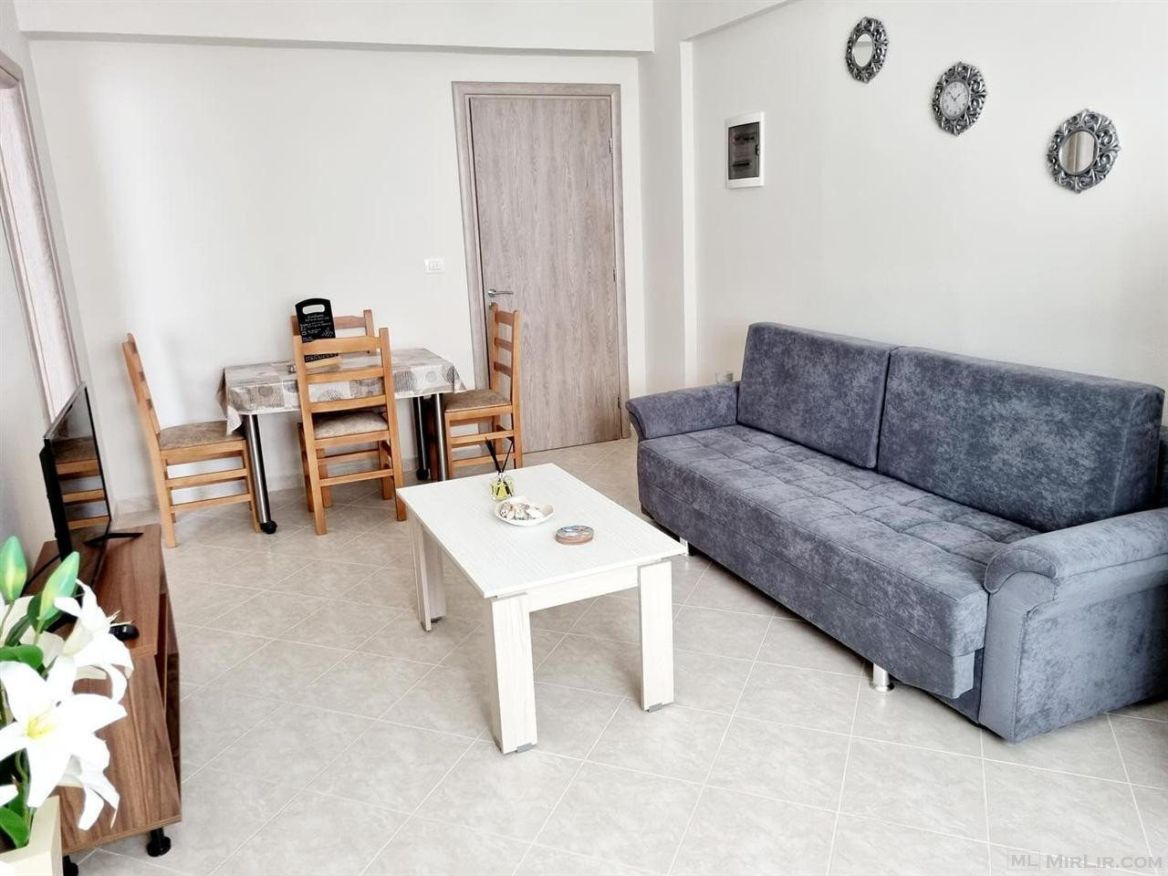 JEPET ME QERA APARTMENT 1+1 NE SARANDE - thumbnail 4