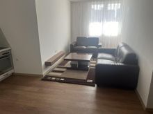 Banes me qira 3 dhomshe në lagjen Prishtina 72 m2