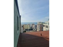 0698244160 Apartament 2+1 me Pamje Deti në Zonën e Vollgës,