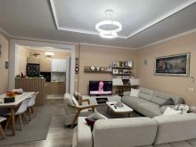 Shitet apartament 2+1+2 ne Fresk.