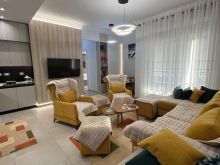🔥Jepet me qira apartament 2+1 – Qendër, pranë Kafe Flora