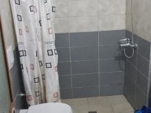 Jepet me qira apartament 1+1 te Selvia